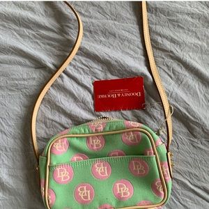 Dooney & Bourke green crossbody, NWT